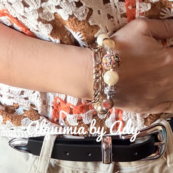 Statement oversized beads carnelian and pearl eclectic bracelet - Picture 3 of 4